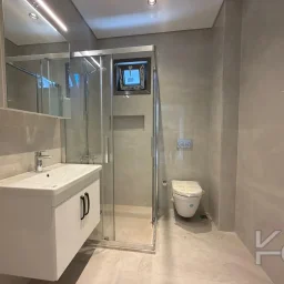 Lacivert Cadde Suadiye Şaşkınbakkal Sahil'de Balkonlu Satılık Daire 72m² Net 2+1 A Plus