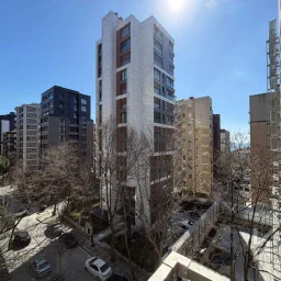 Lacivert Cadde Suadiye Şaşkınbakkal Sahil'de Balkonlu Satılık Daire 72m² Net 2+1 A Plus