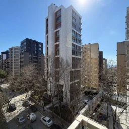 Lacivert Cadde Suadiye Şaşkınbakkal Sahil'de Balkonlu Satılık Daire 72m² Net 2+1 A Plus