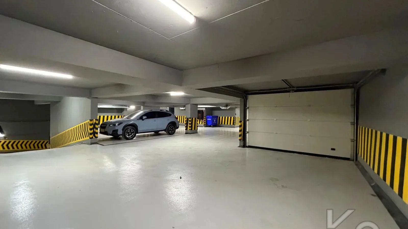 Lacivert Cadde Suadiye Şaşkınbakkal Sahil'de Balkonlu Satılık Daire 72m² Net 2+1 A Plus