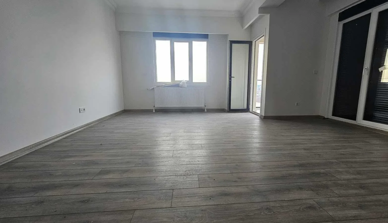 Sağlam'dan Feneryolu'nda 125 M2 3+1 Sıfır Geniş Satılık Daire!!!