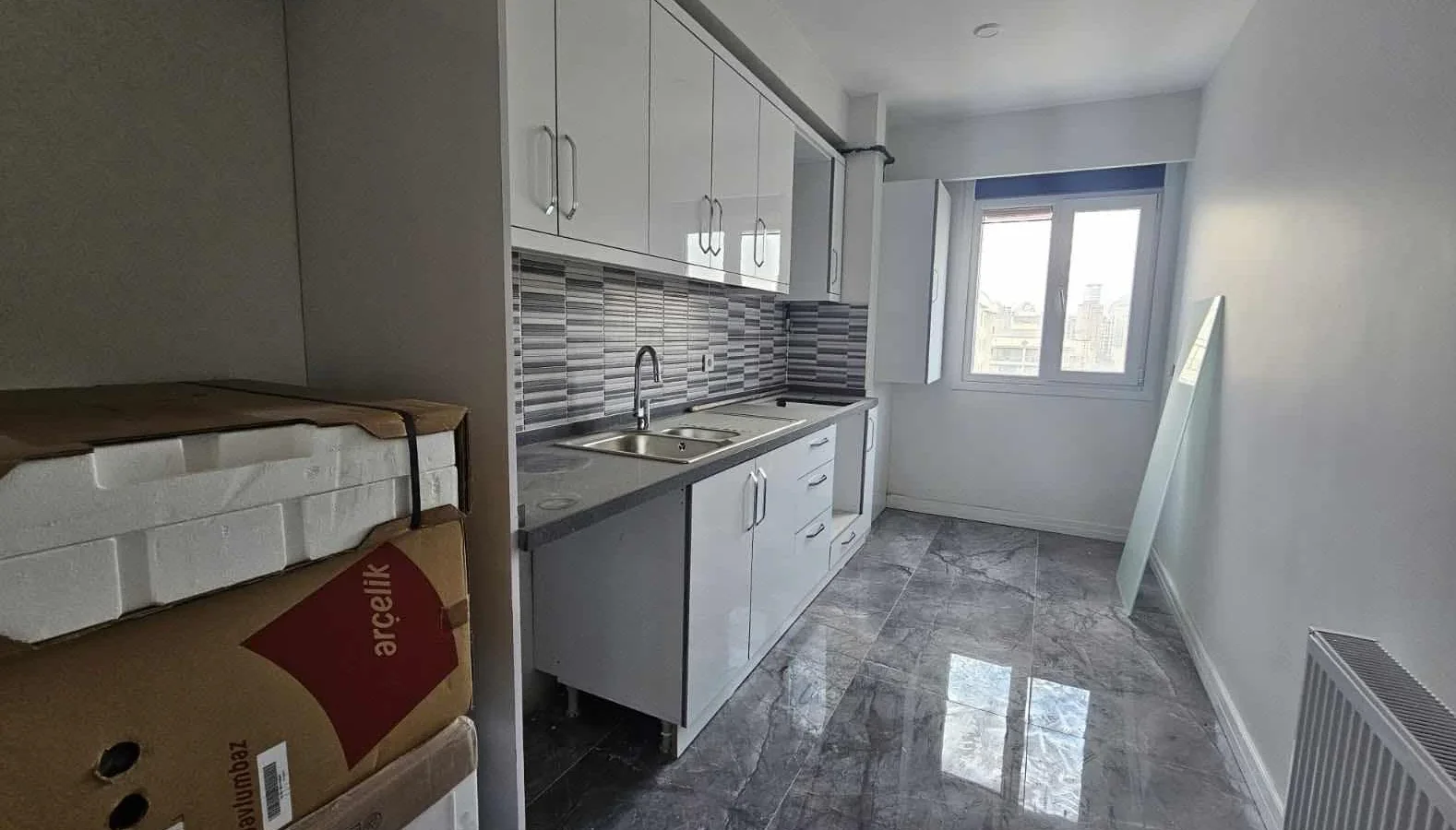 Sağlam'dan Feneryolu'nda 125 M2 3+1 Sıfır Geniş Satılık Daire!!!