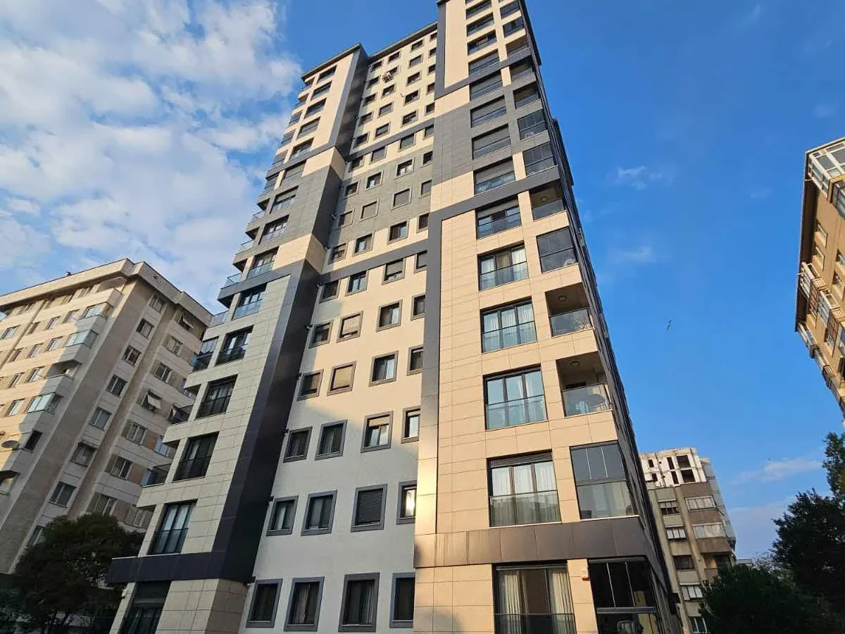 Sağlam'dan Feneryolu'nda 125 M2 3+1 Sıfır Geniş Satılık Daire!!!