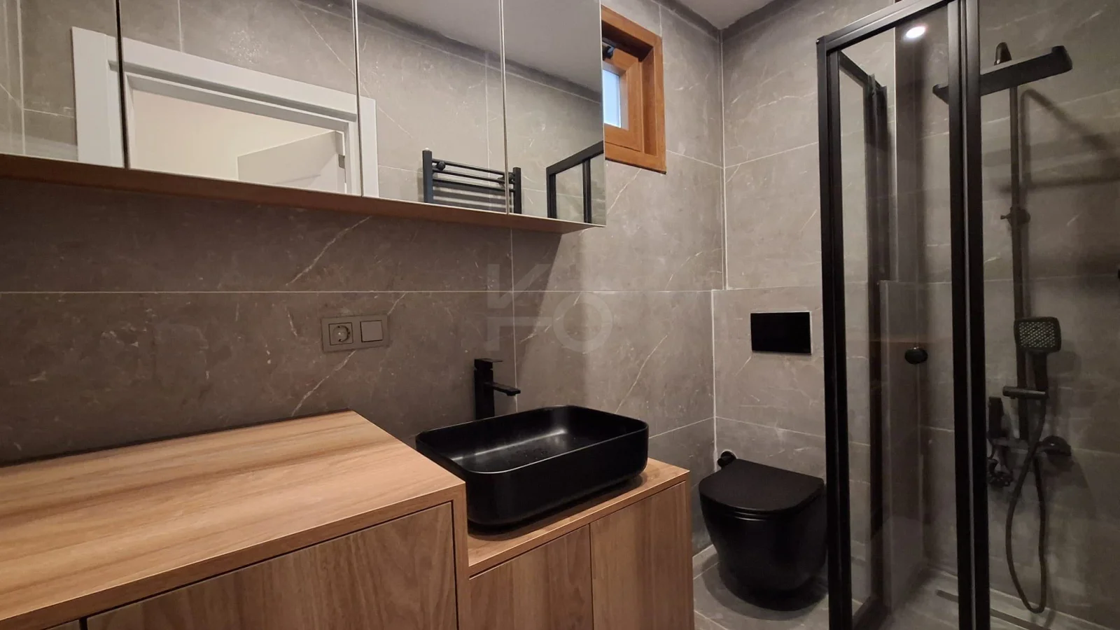 Academy Bağdat Caddesi Yakını 90 M2 Net Balkonlu Yatırımlık 3+1