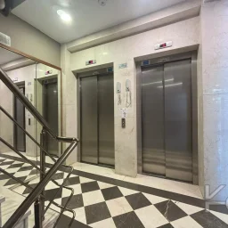 Laci̇vert Cadde Bostancı Sahi̇l Ebeveynli̇ Balkonlu 2018 Yapımı 110m²