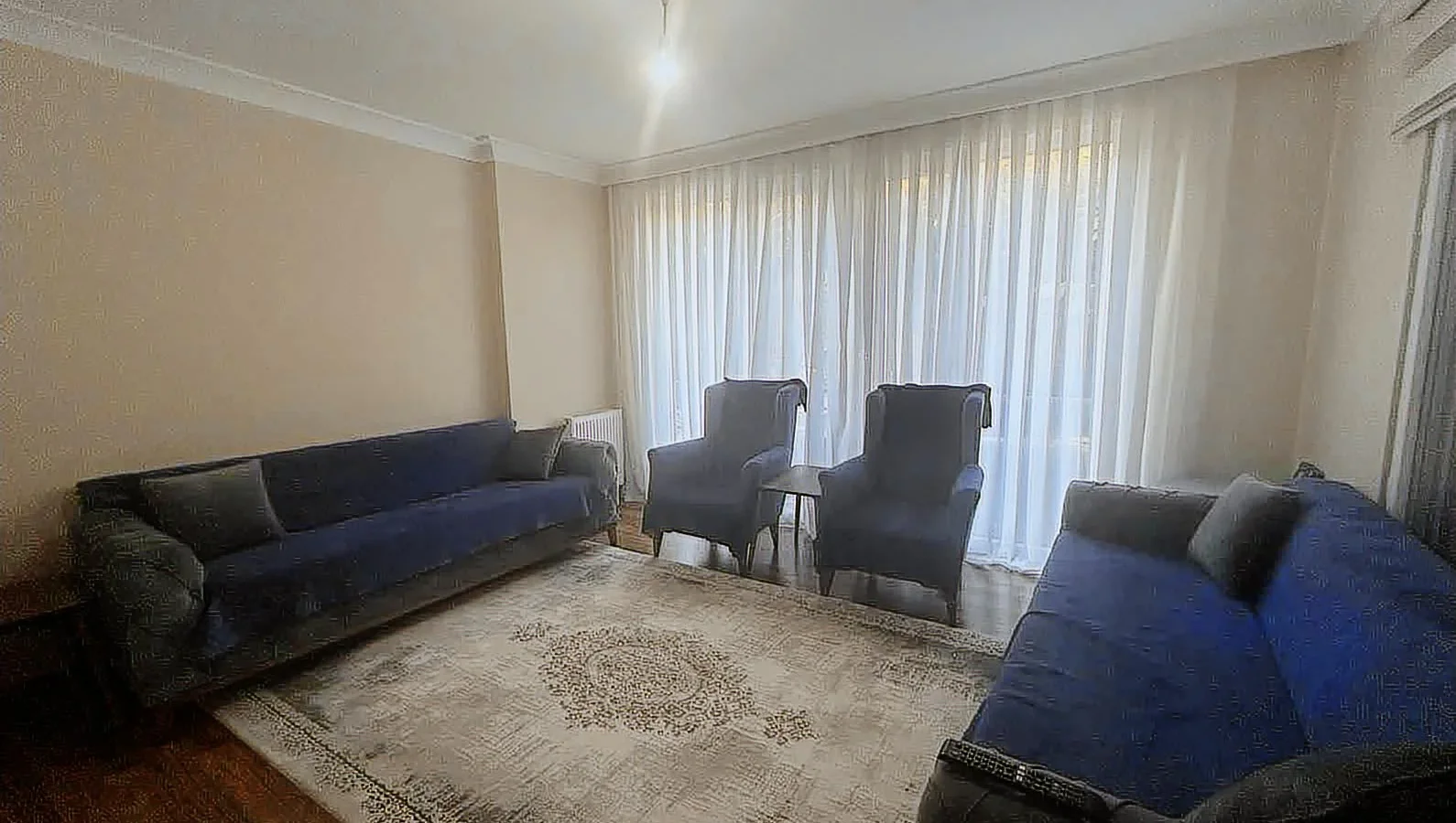 Sağlam'dan Göztepede Hastane Yakını 2+1 Kullanışlı Satılık Daire