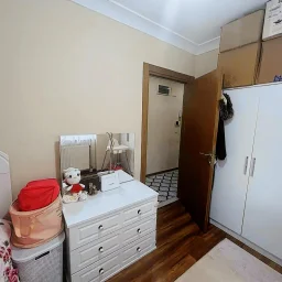 Sağlam'dan Göztepede Hastane Yakını 2+1 Kullanışlı Satılık Daire