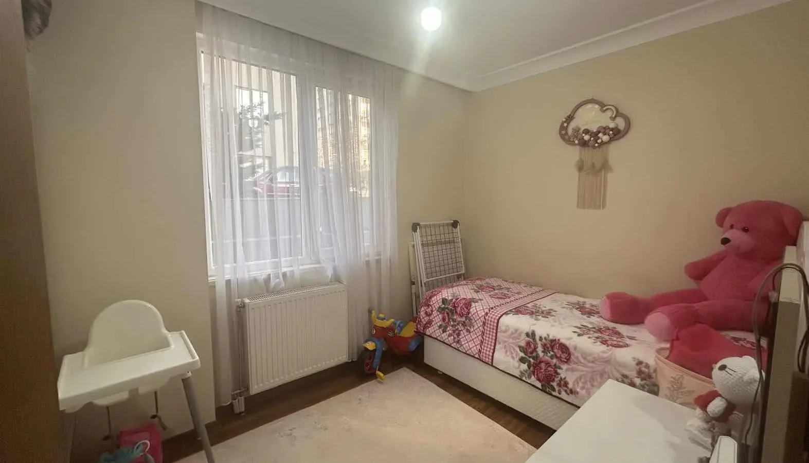 Sağlam'dan Göztepede Hastane Yakını 2+1 Kullanışlı Satılık Daire