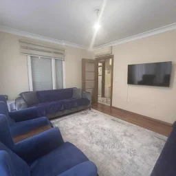 Sağlam'dan Göztepede Hastane Yakını 2+1 Kullanışlı Satılık Daire