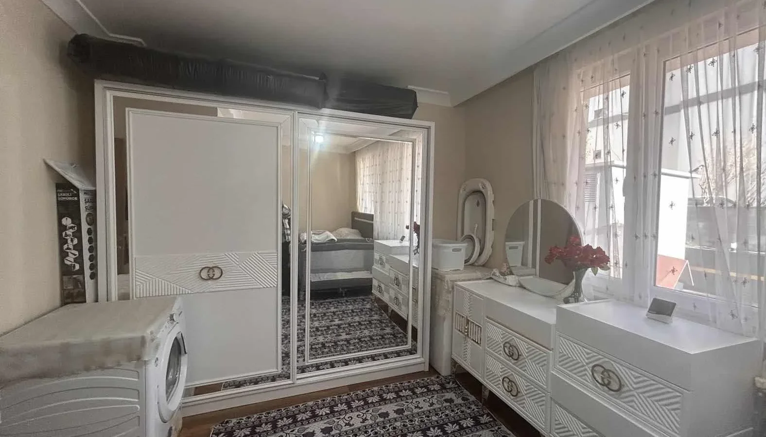 Sağlam'dan Göztepede Hastane Yakını 2+1 Kullanışlı Satılık Daire