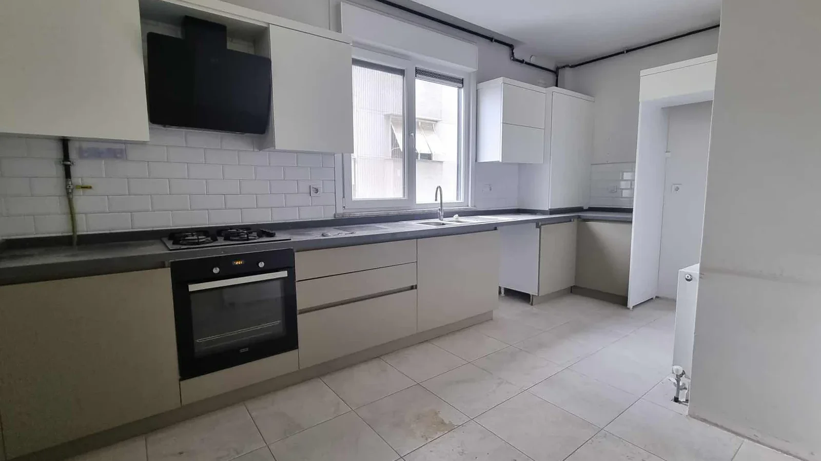 Sağlam'dan Erenköy Bahariyeli Sk Geniş 125m2 Net Satılık Daire