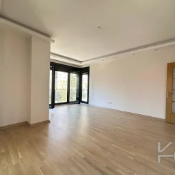 Lacivert Cadde Erenköy'de Butik Binada Kombili Ebeveyn Ban.85 M² 3+1