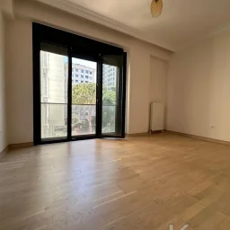 Lacivert Cadde Erenköy'de Butik Binada Kombili Ebeveyn Ban.85 M² 3+1