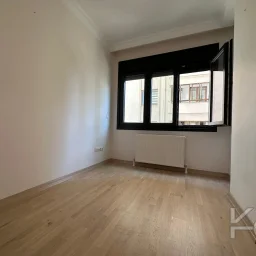 Lacivert Cadde Erenköy'de Butik Binada Kombili Ebeveyn Ban.85 M² 3+1