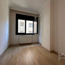 Lacivert Cadde Erenköy'de Butik Binada Kombili Ebeveyn Ban.85 M² 3+1