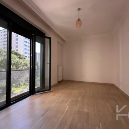 Lacivert Cadde Erenköy'de Butik Binada Kombili Ebeveyn Ban.85 M² 3+1