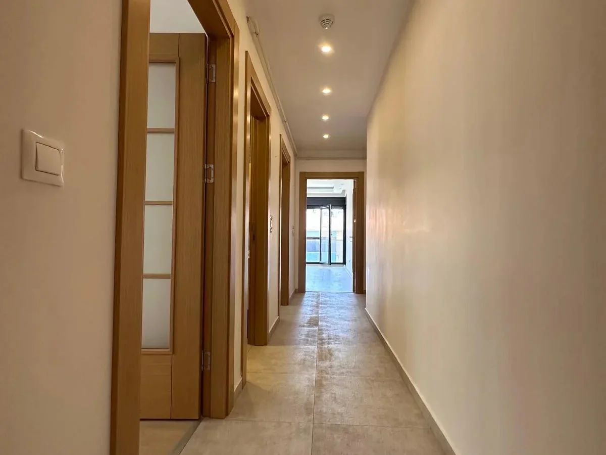 Lacivert Cadde Erenköy'de Butik Binada Kombili Ebeveyn Ban.85 M² 3+1