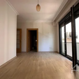 Lacivert Cadde Erenköy'de Butik Binada Kombili Ebeveyn Ban.85 M² 3+1