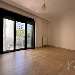 Lacivert Cadde Erenköy'de Butik Binada Kombili Ebeveyn Ban.85 M² 3+1