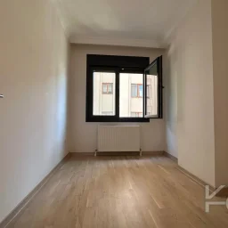 Lacivert Cadde Erenköy'de Butik Binada Kombili Ebeveyn Ban.85 M² 3+1