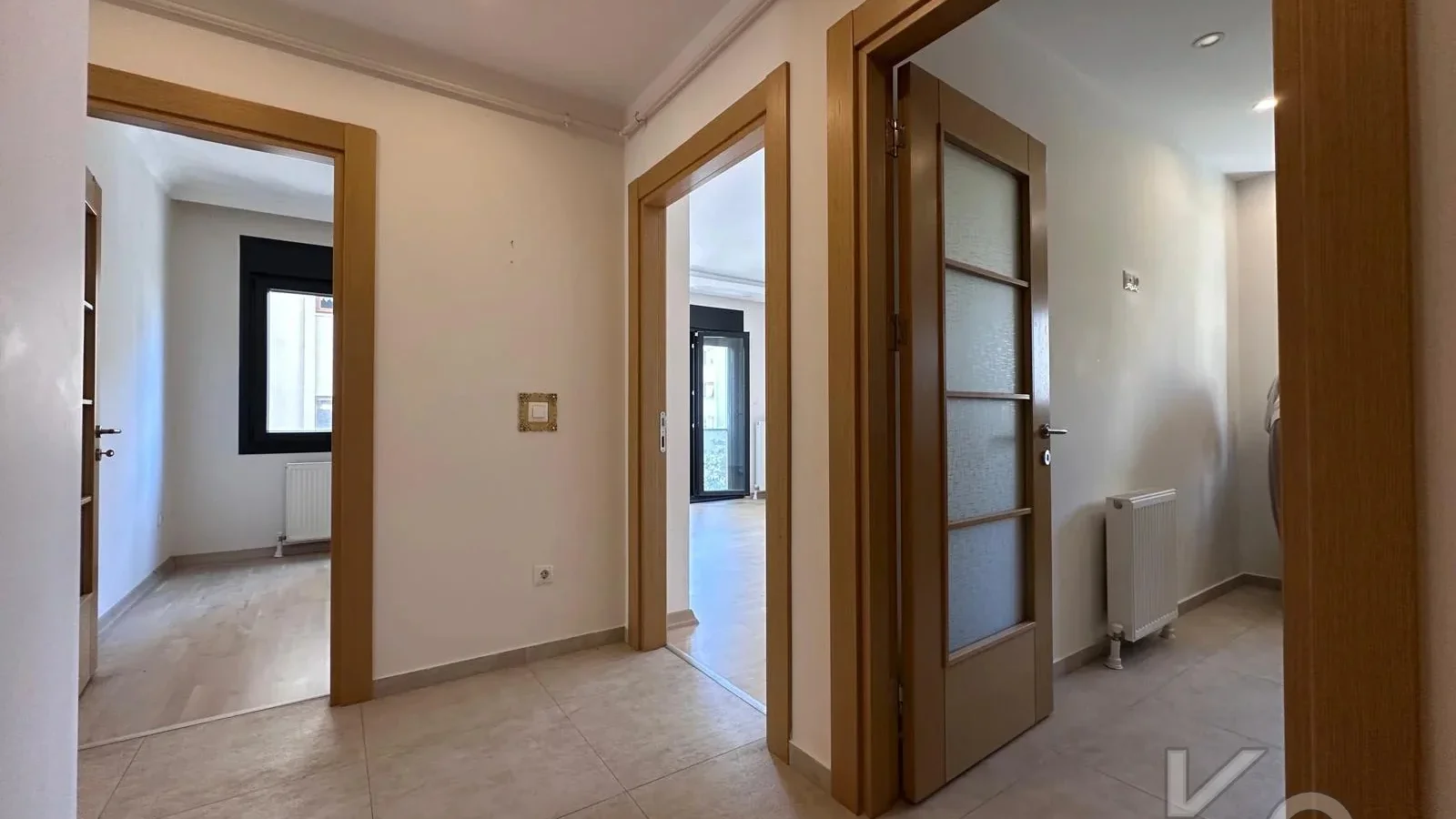 Lacivert Cadde Erenköy'de Butik Binada Kombili Ebeveyn Ban.85 M² 3+1