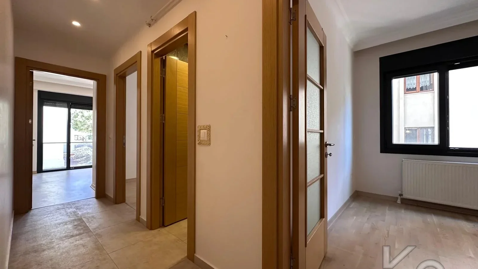 Lacivert Cadde Erenköy'de Butik Binada Kombili Ebeveyn Ban.85 M² 3+1