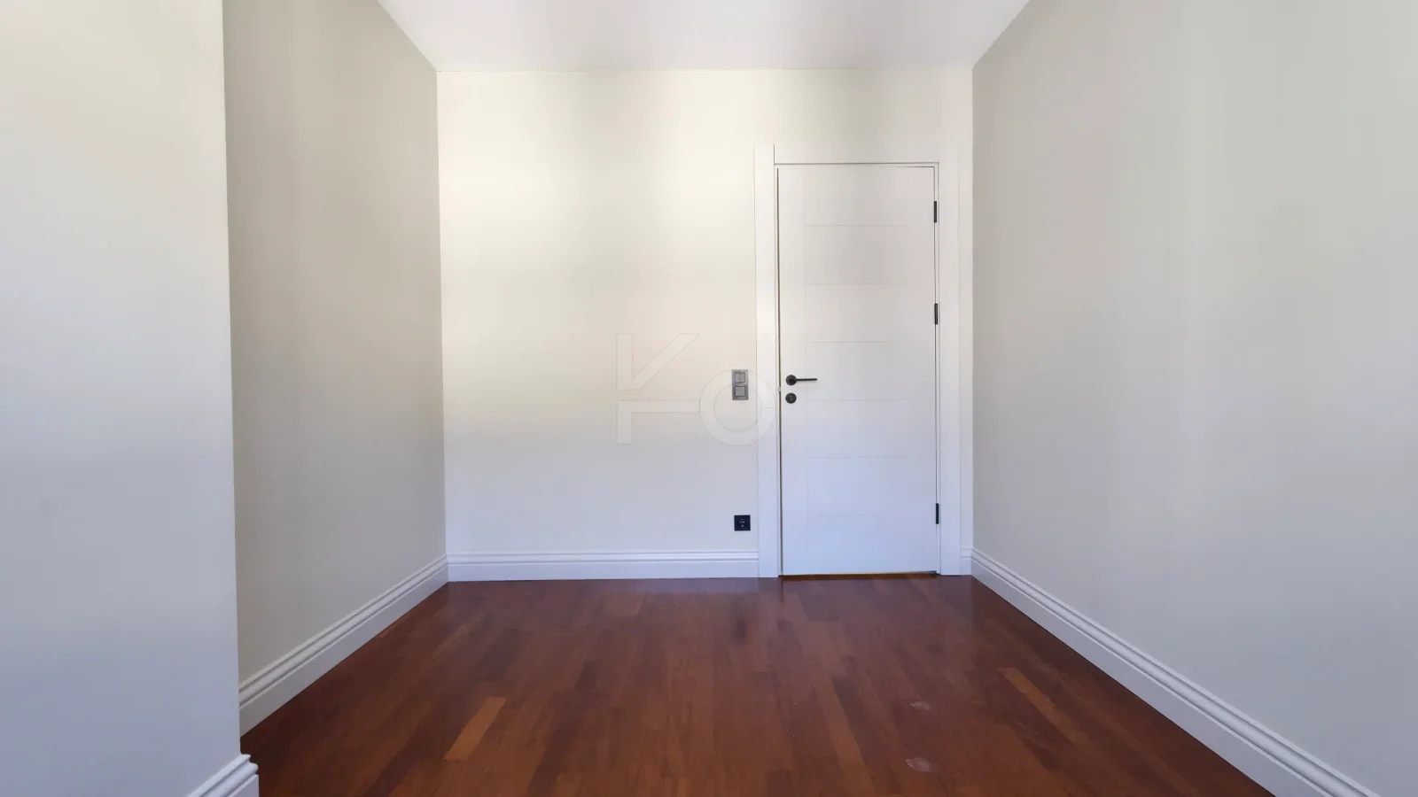 Academy Erenköy Ethemefendi Caddesi Üzeri Sıfır Bina 175m2 Balkonlu 4+1