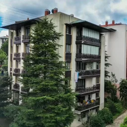 Sarıyer Zekeriyaköy'de Prestijli Sitede 4+1 Satılık Daire