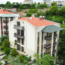 Sarıyer Zekeriyaköy'de Prestijli Sitede 4+1 Satılık Daire
