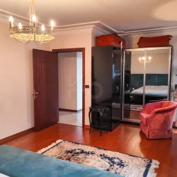 Sarıyer Zekeriyaköy'de Prestijli Sitede 4+1 Satılık Daire