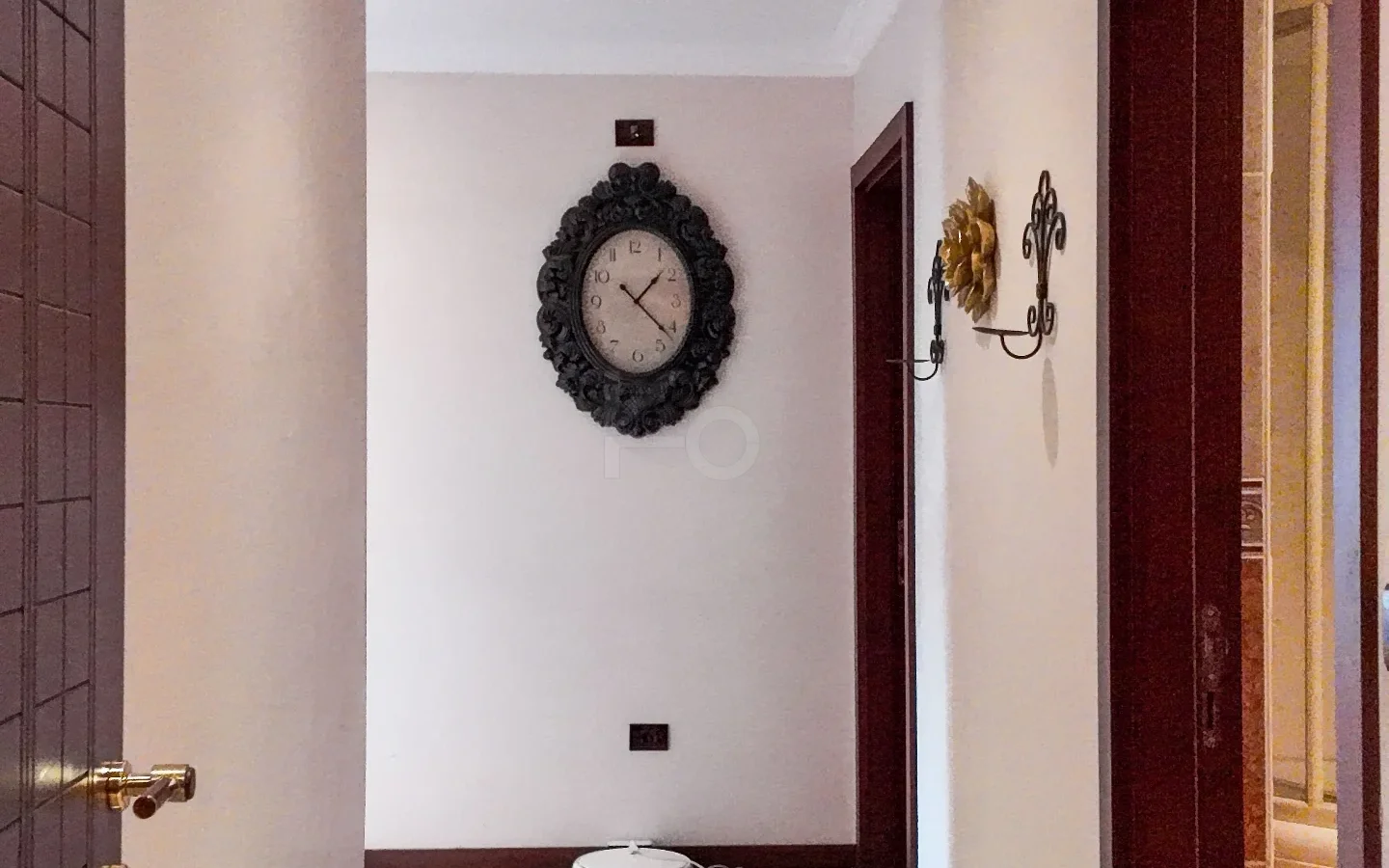 Sarıyer Zekeriyaköy'de Prestijli Sitede 4+1 Satılık Daire