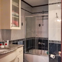Sarıyer Zekeriyaköy'de Prestijli Sitede 4+1 Satılık Daire