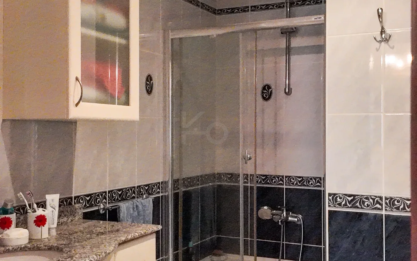 Sarıyer Zekeriyaköy'de Prestijli Sitede 4+1 Satılık Daire