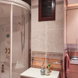 Sarıyer Zekeriyaköy'de Prestijli Sitede 4+1 Satılık Daire