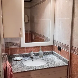 Sarıyer Zekeriyaköy'de Prestijli Sitede 4+1 Satılık Daire