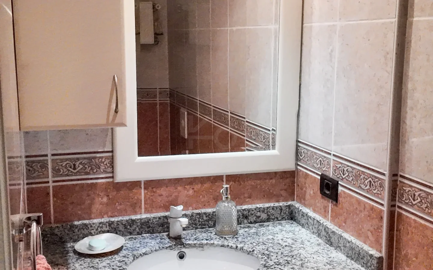Sarıyer Zekeriyaköy'de Prestijli Sitede 4+1 Satılık Daire
