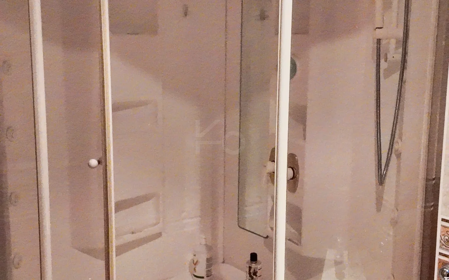 Sarıyer Zekeriyaköy'de Prestijli Sitede 4+1 Satılık Daire