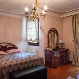 Sarıyer Zekeriyaköy'de Prestijli Sitede 4+1 Satılık Daire