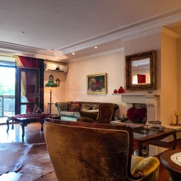 Sarıyer Zekeriyaköy'de Prestijli Sitede 4+1 Satılık Daire