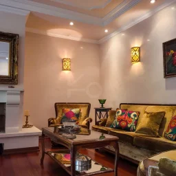 Sarıyer Zekeriyaköy'de Prestijli Sitede 4+1 Satılık Daire