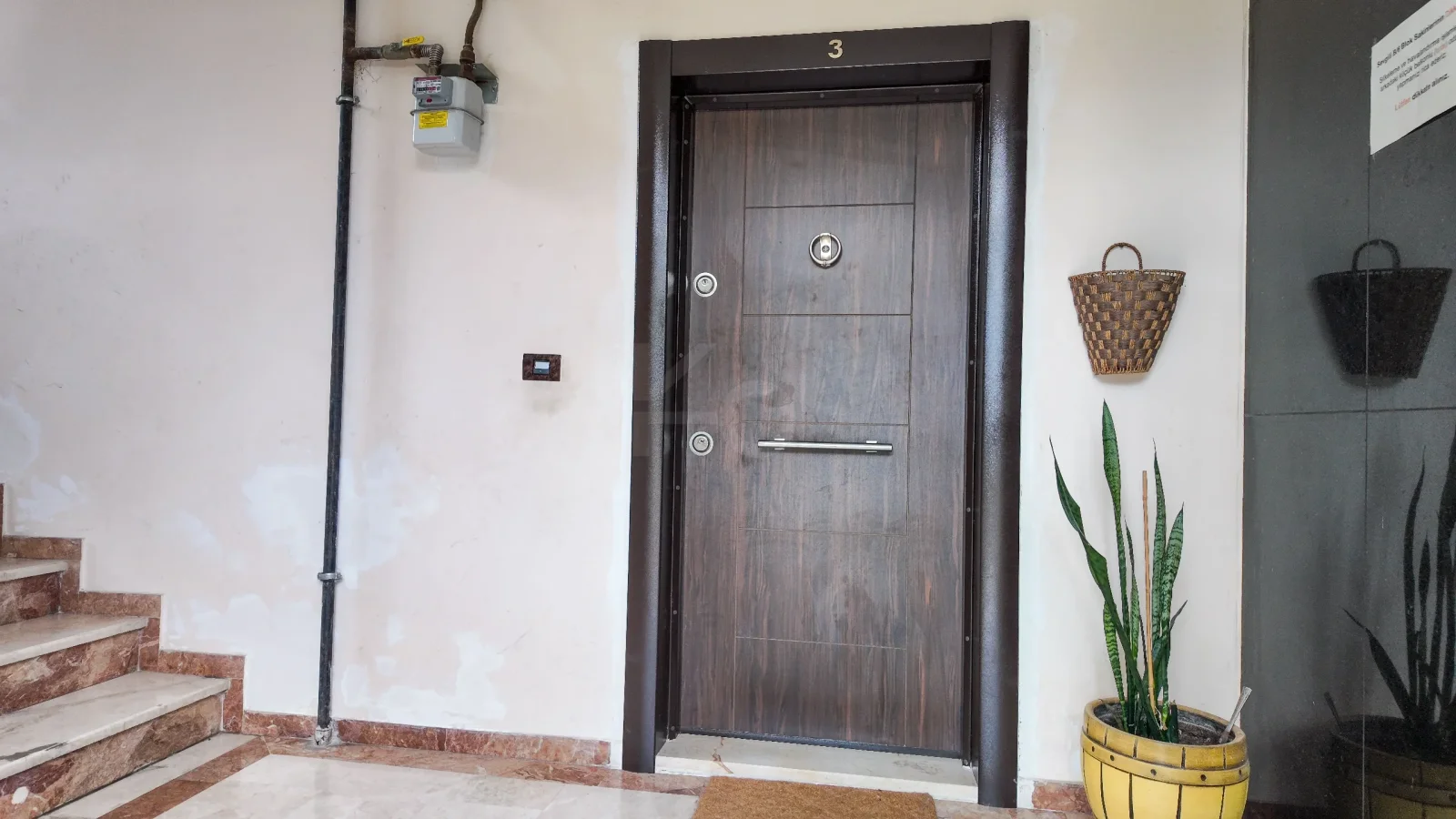 Sarıyer Zekeriyaköy'de Prestijli Sitede 4+1 Satılık Daire