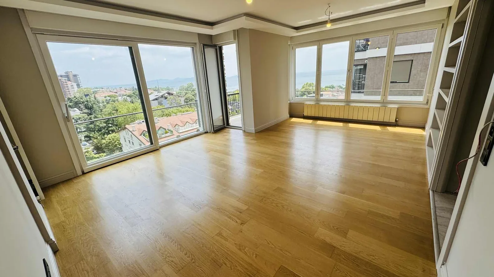 Dalyan Sahil'de Deniz Manzaralı 3+1 Ebeveynli Satılık Daire