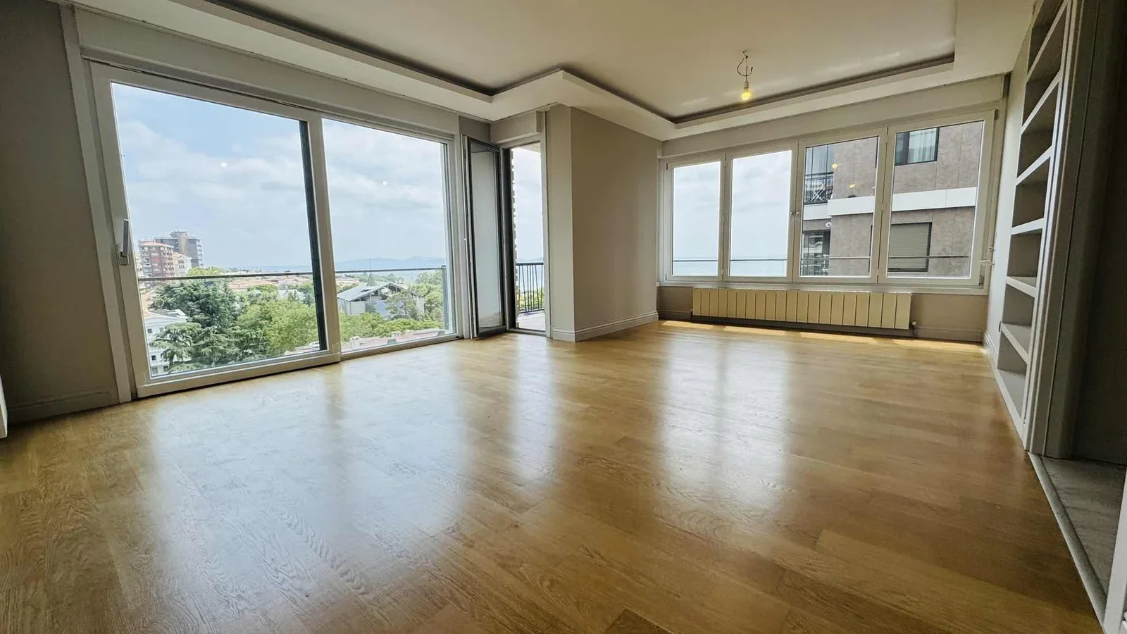 Dalyan Sahil'de Deniz Manzaralı 3+1 Ebeveynli Satılık Daire