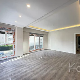 Academy Göztepe Bağdat Caddesi̇ne 10dk 80m2 Net 2 Oda 1 Salon Sifir Bi̇na