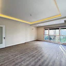 Academy Göztepe Bağdat Caddesi̇ne 10dk 80m2 Net 2 Oda 1 Salon Sifir Bi̇na