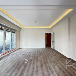 Academy Göztepe Bağdat Caddesi̇ne 10dk 80m2 Net 2 Oda 1 Salon Sifir Bi̇na