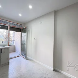 Academy Göztepe Bağdat Caddesi̇ne 10dk 80m2 Net 2 Oda 1 Salon Sifir Bi̇na