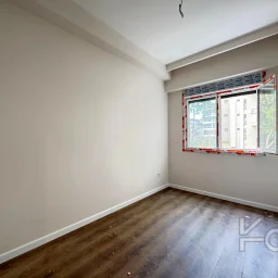 Academy Göztepe Bağdat Caddesi̇ne 10dk 80m2 Net 2 Oda 1 Salon Sifir Bi̇na