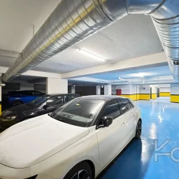 Academy Göztepe Bağdat Caddesi̇ne 10dk 80m2 Net 2 Oda 1 Salon Sifir Bi̇na
