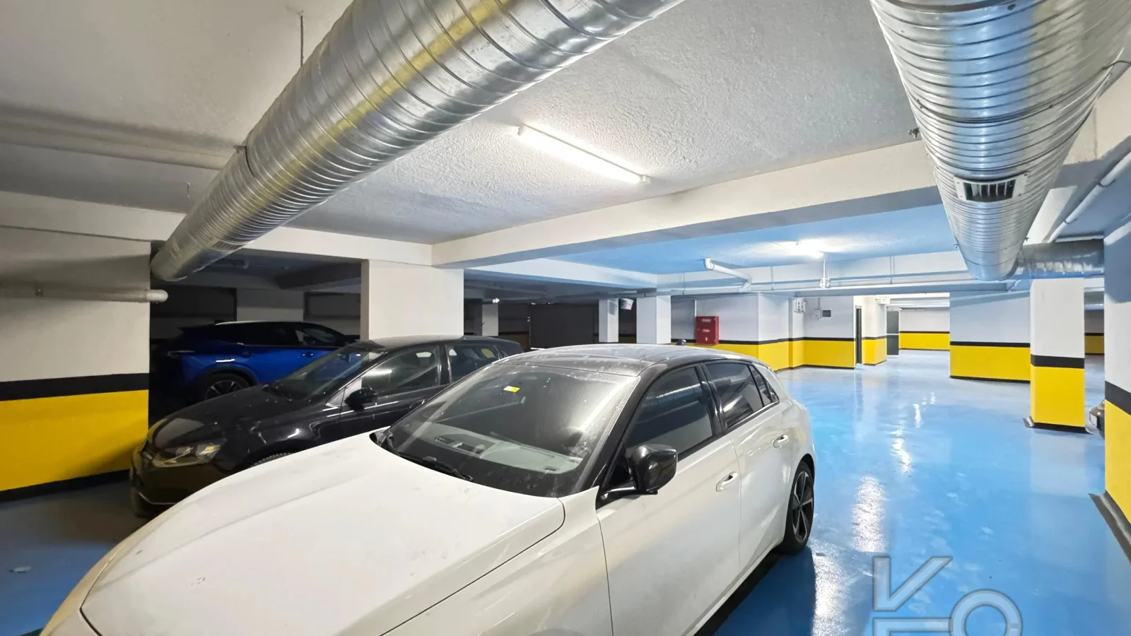 Academy Göztepe Bağdat Caddesi̇ne 10dk 80m2 Net 2 Oda 1 Salon Sifir Bi̇na